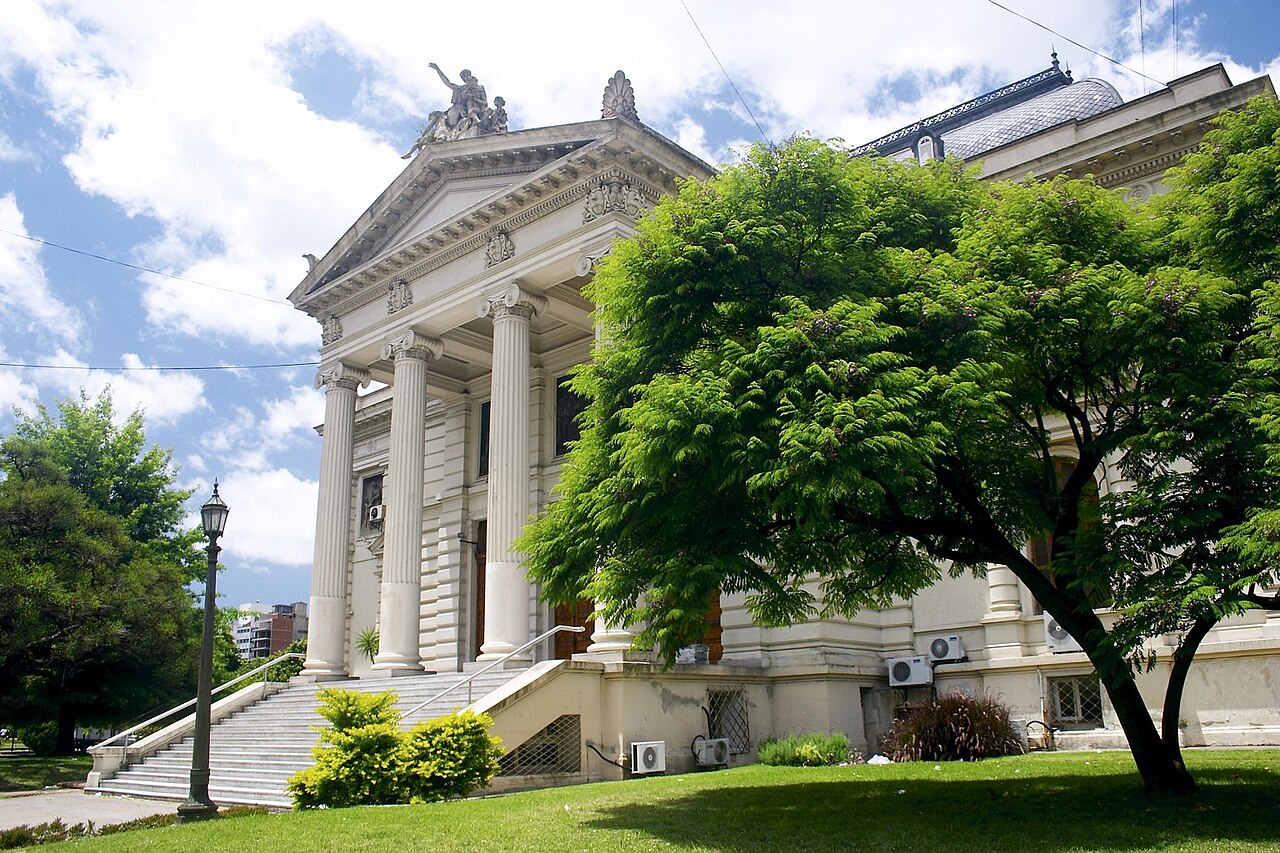 Palacio Legislativo de la Provincia de Buenos Aires, en La Plata, sobre calle 51
